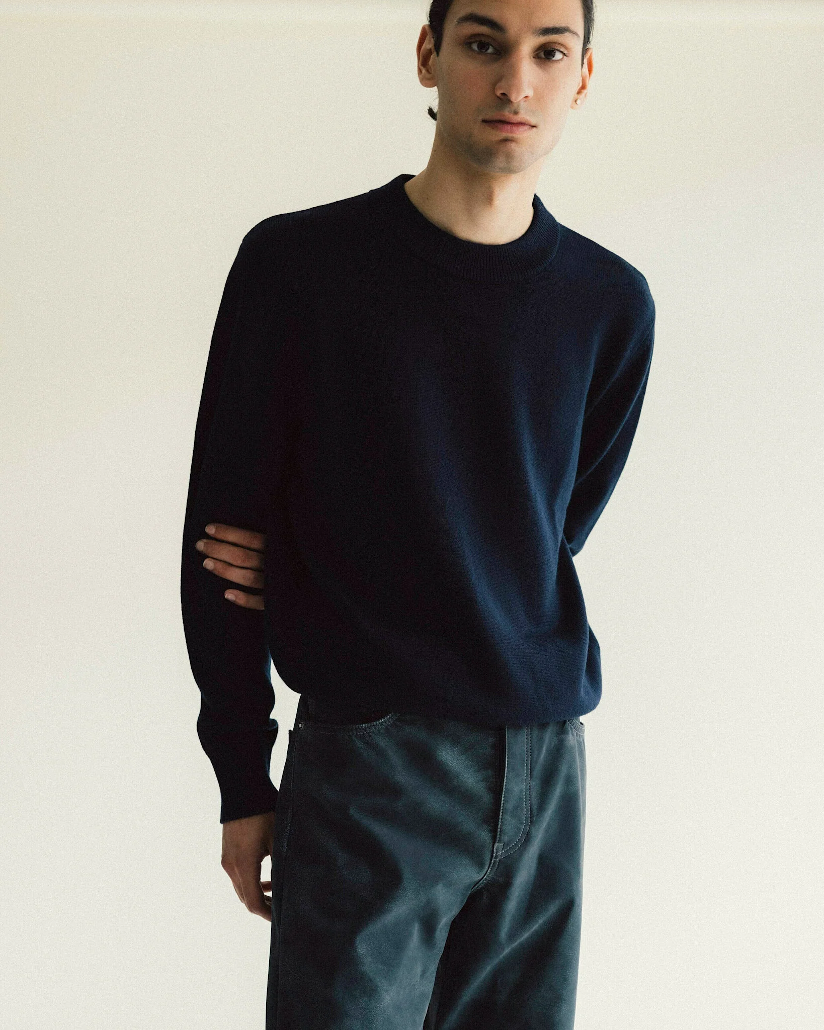 Moon V-neck - Image 2