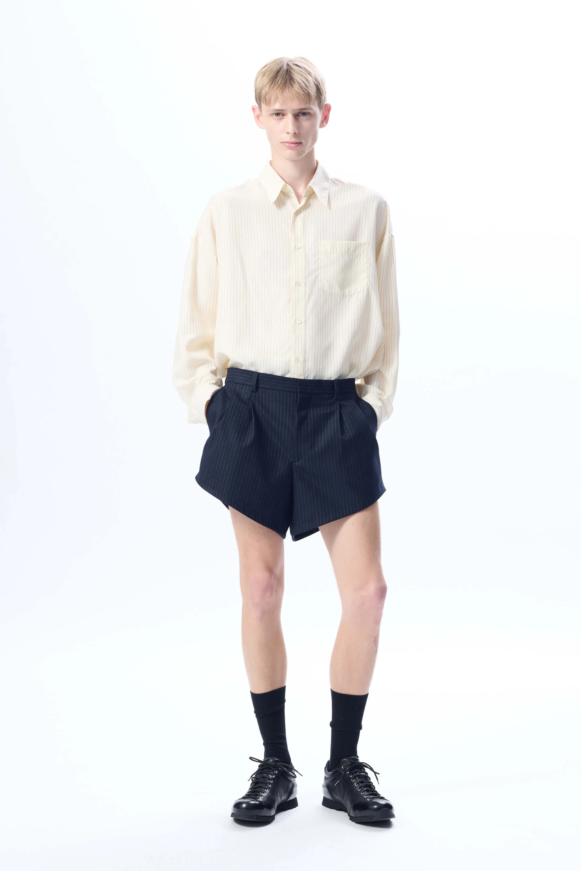 WIDE PLEATED SHORTS - Image 4